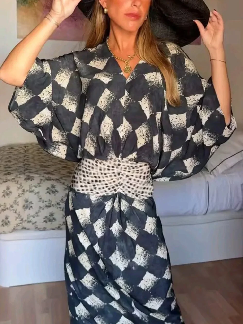 Chic Women Printed Dress Half Sleeve Cinched Waist Slim Fitting V-neck Female